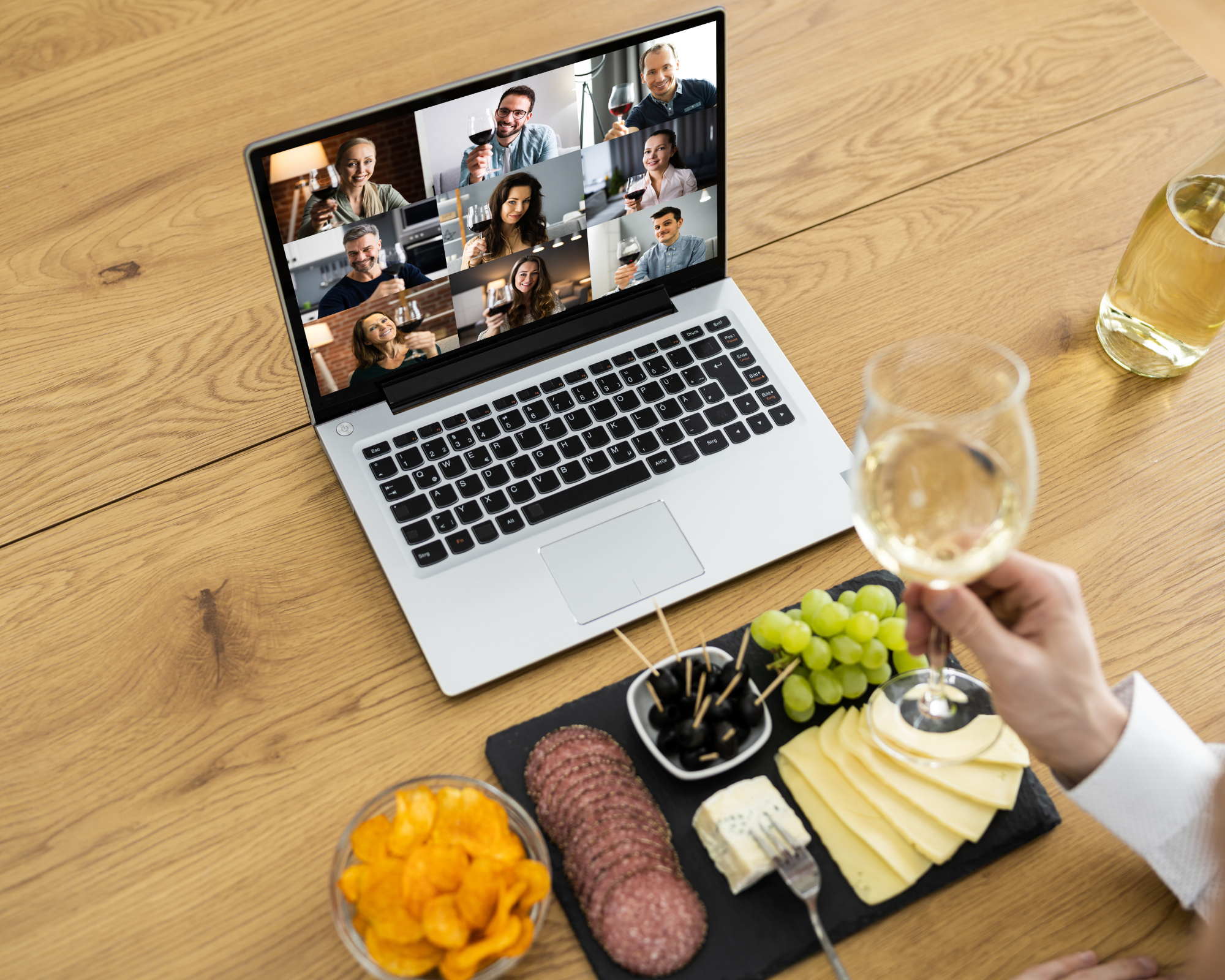 6 Tips to Host Virtual Events for Your Remote Teams in 2025