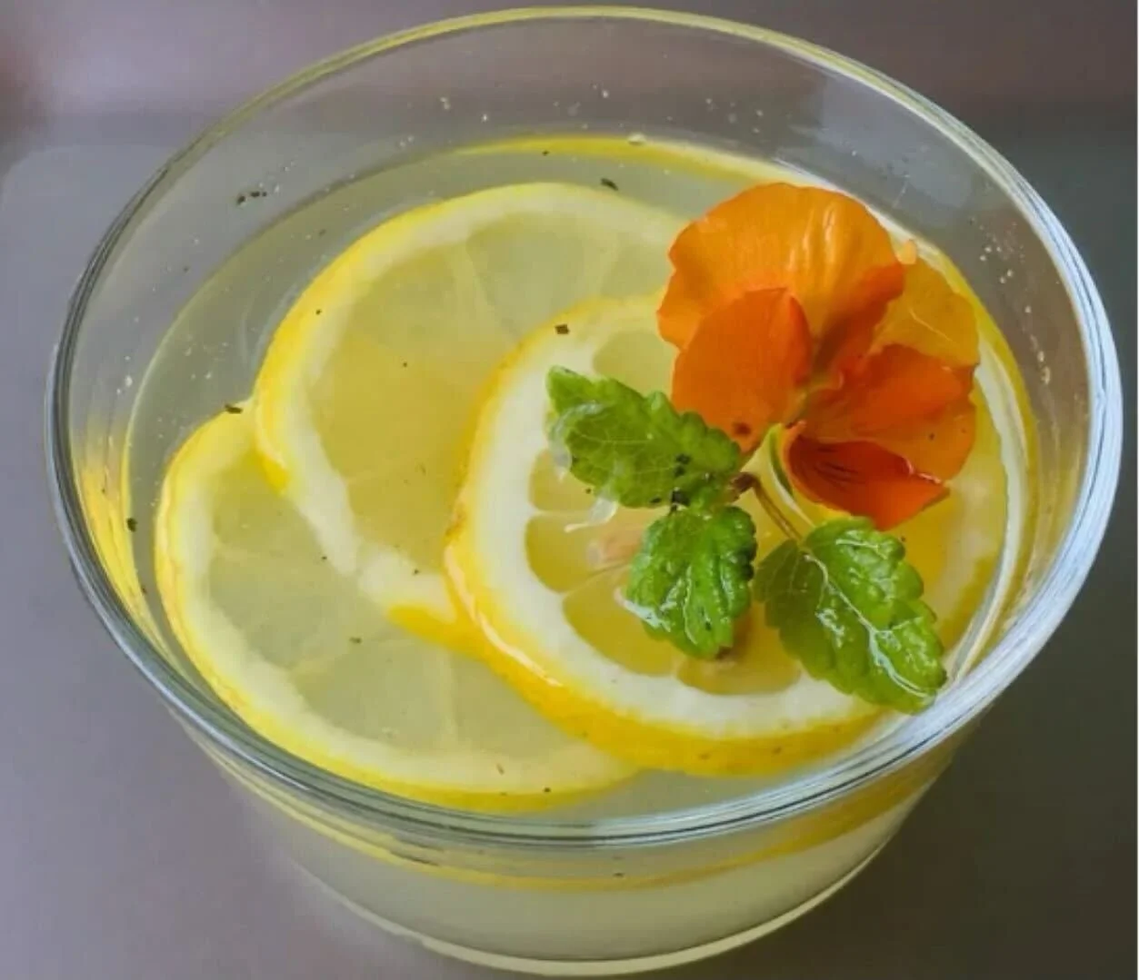                          Adding Lemon Can Give Some Flavour to Your Water 