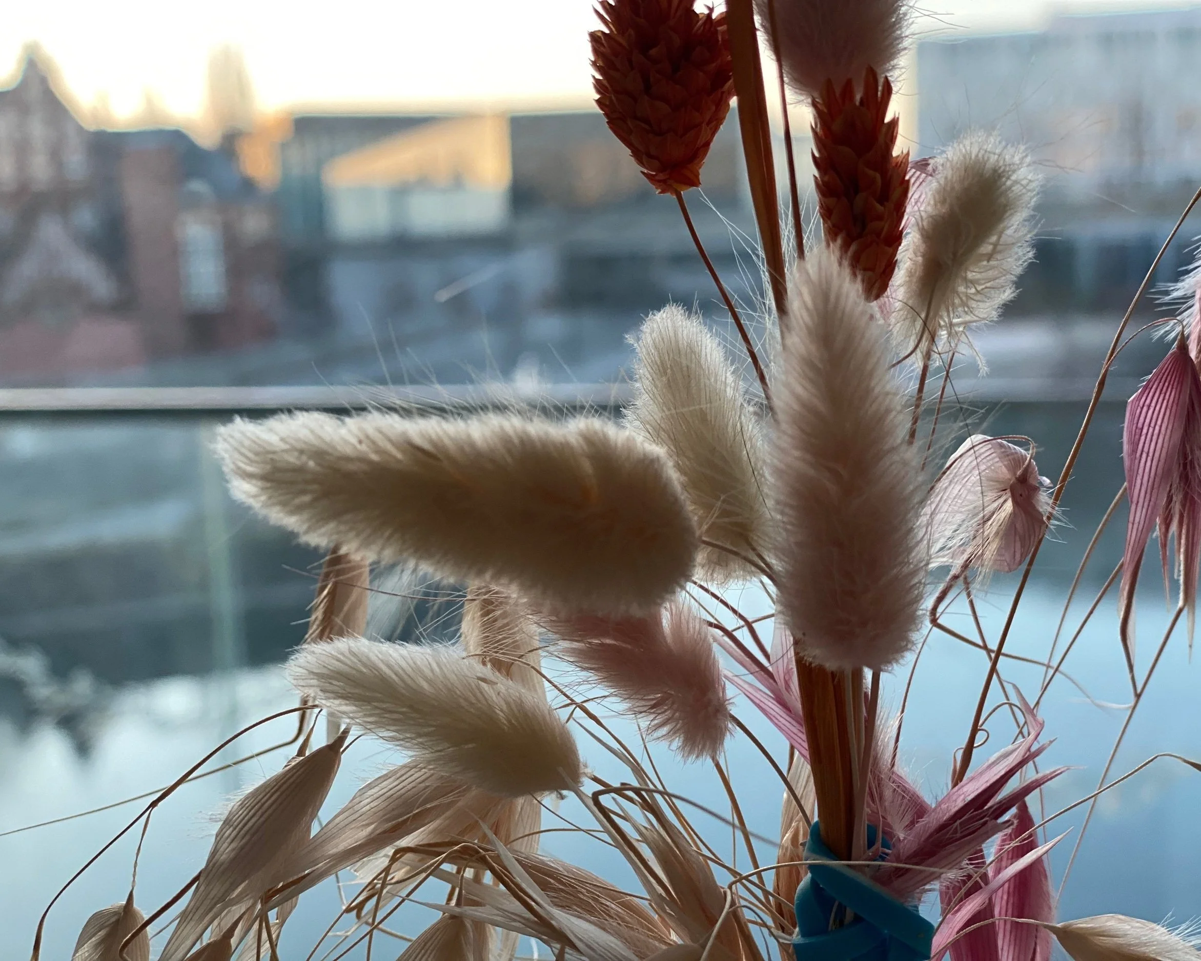  Pick the right flowers for your vase  